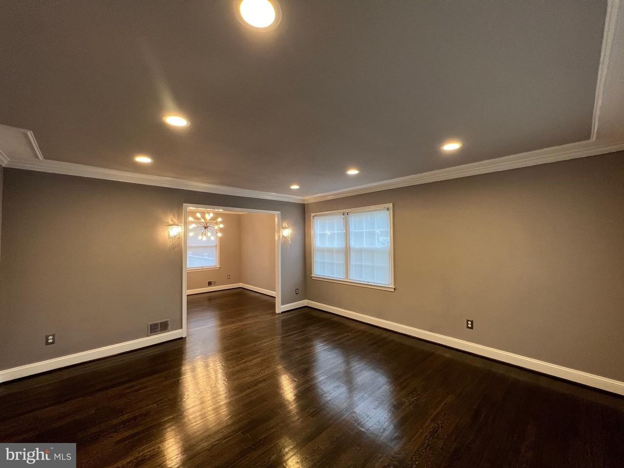 5002 Dequincey Dr - Photo 4 of 39