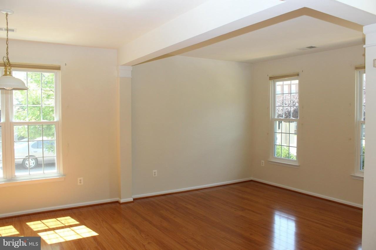 20965 Kittanning Ln - Photo 2 of 19