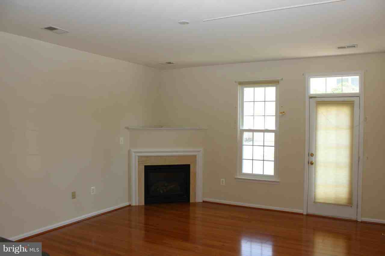 20965 Kittanning Ln - Photo 7 of 19