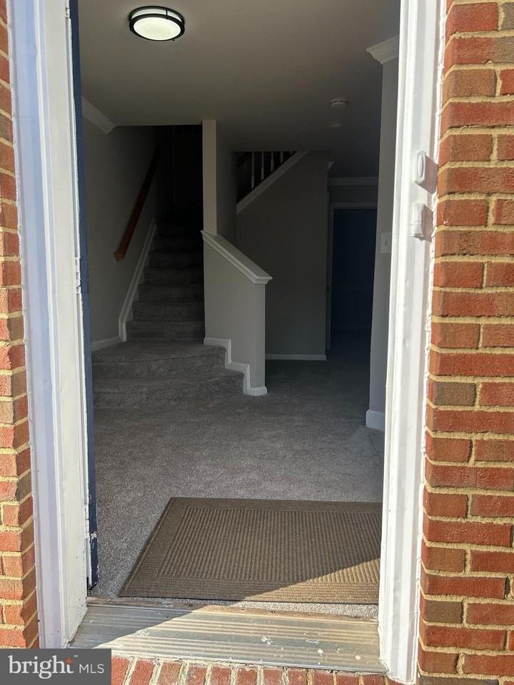 329 Kirby St #66 - Photo 3 of 50