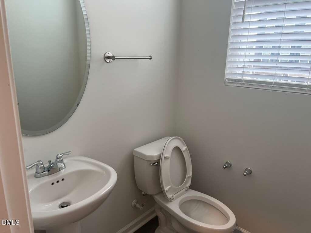 6027 Kayton St - Photo 6 of 24