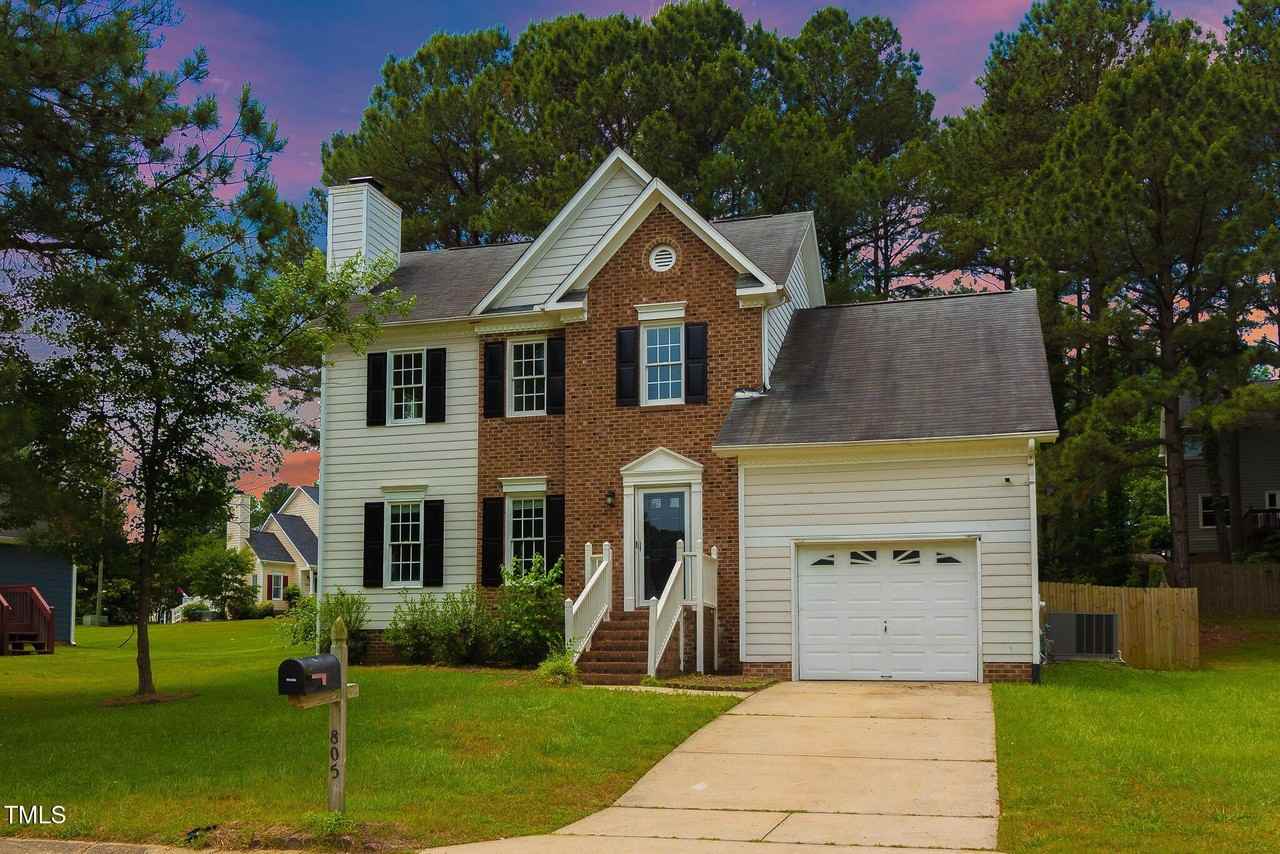 805 Penncross Dr - Photo 4 of 29