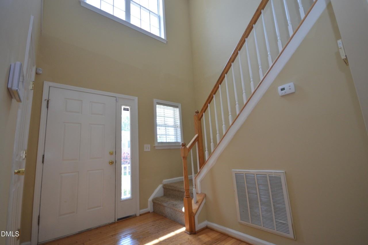 201 Tecumseh Ct - Photo 4 of 31