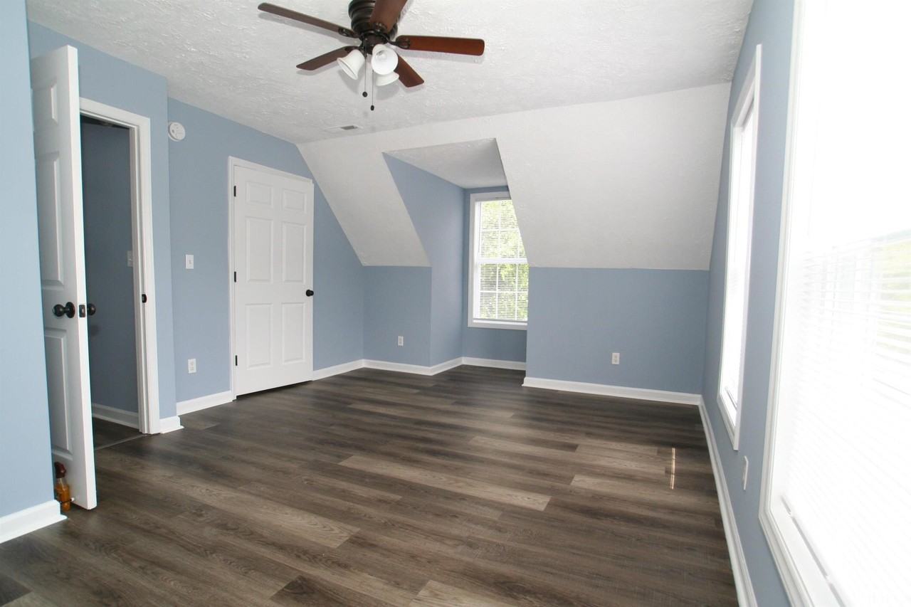 109 Ashe Ave - Photo 4 of 29