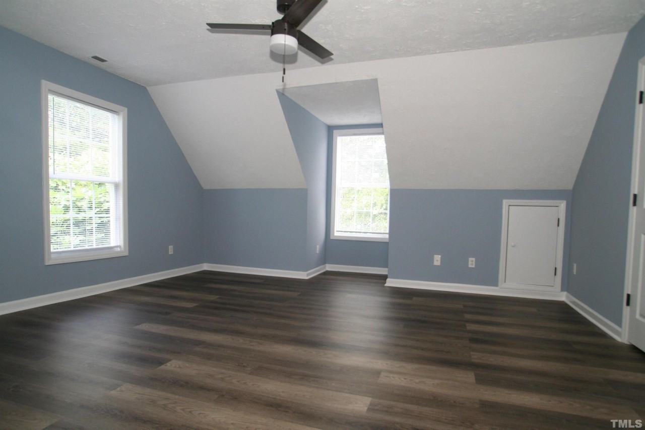109 Ashe Ave - Photo 7 of 29