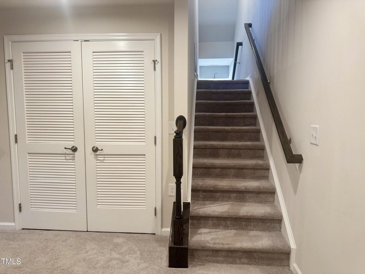 946 Channing Park Cir - Photo 5 of 50