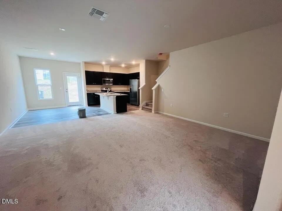 851 Mckenzie Park Ter - Photo 6 of 20