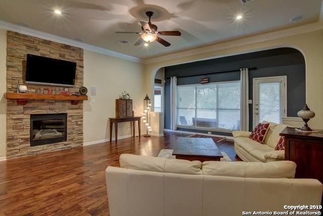 3426 Hilldale Pt - Photo 6 of 25