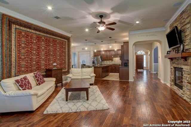 3426 Hilldale Pt - Photo 7 of 25