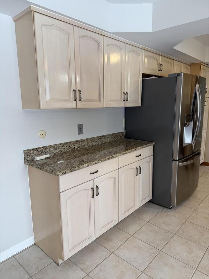 3550 Kings Point Dr - Photo 7 of 30