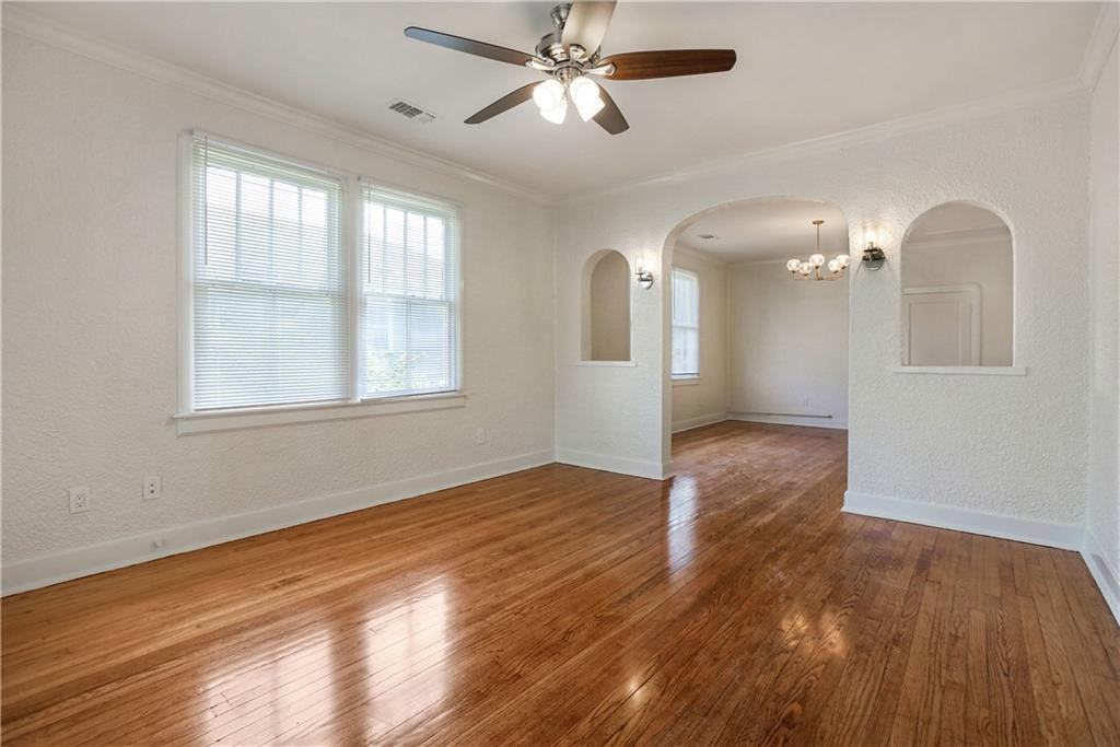 1827 Pine St - Photo 5 of 13