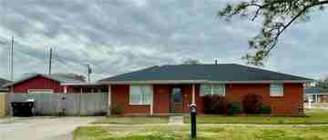 featured image of 10002 Claiborne St