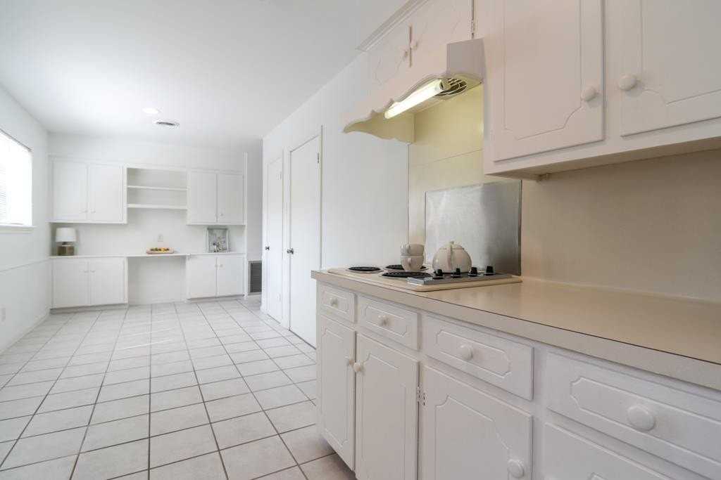 5629 Winsome Ln - Photo 7 of 19