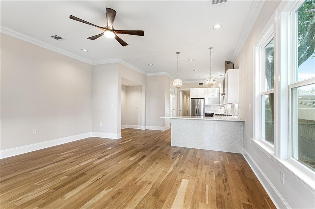 7824 Dominican St - Photo 4 of 14
