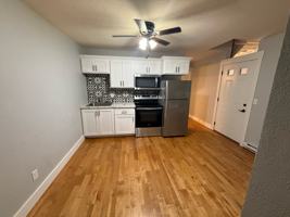 featured image of 270 W 17th St #14