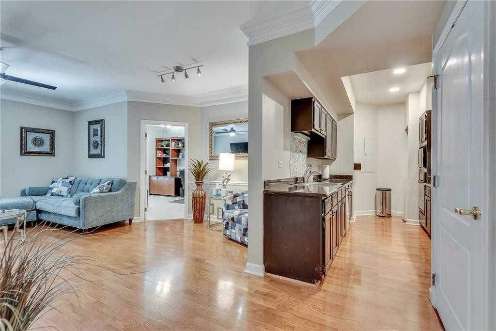 175 15th St Ne ##411 - Photo 4 of 29