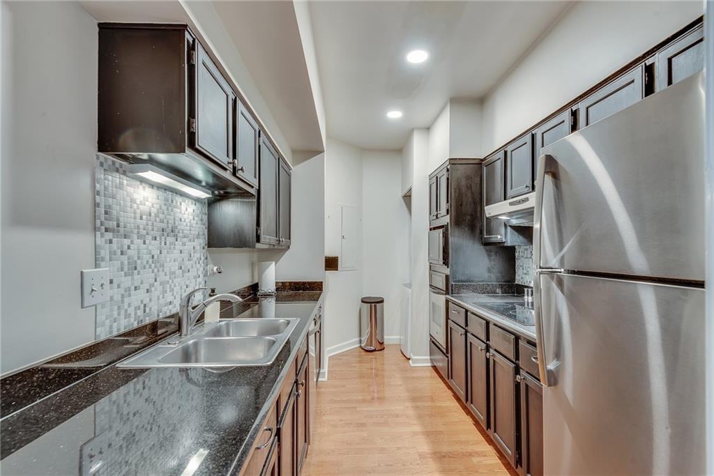 175 15th St Ne ##411 - Photo 6 of 29