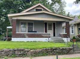 featured image of 666 Eastlawn Ave #1