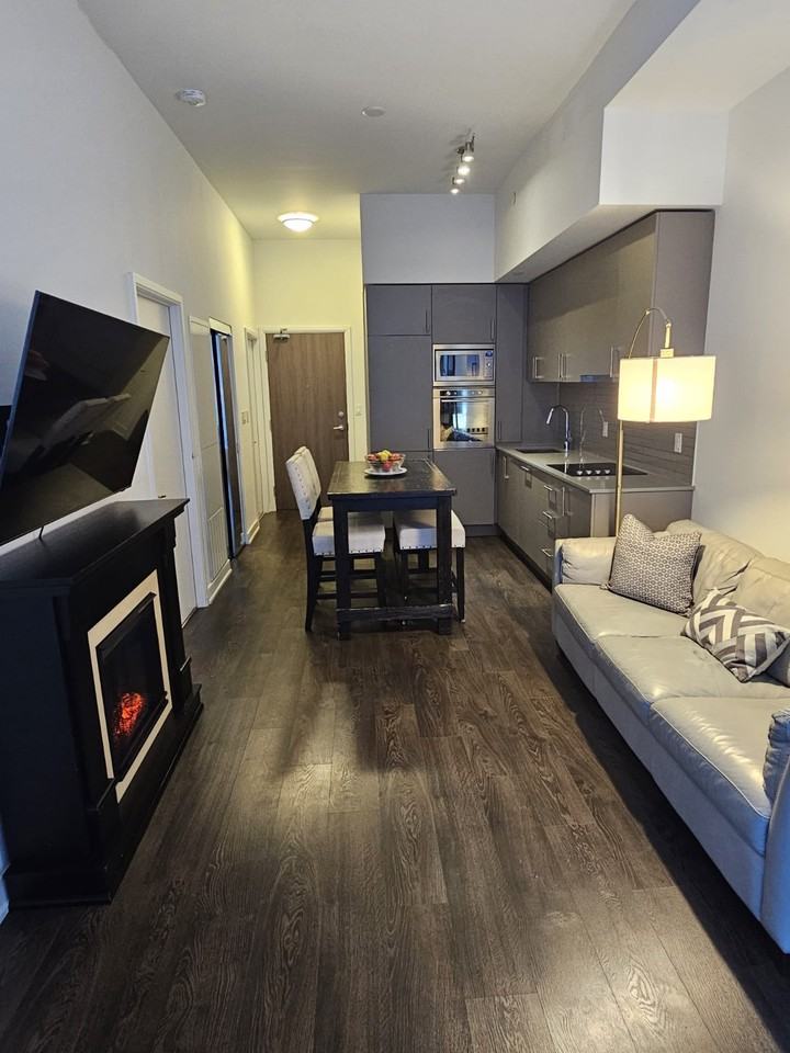 576 Front Street West #8th Floor - Photo 3 of 12