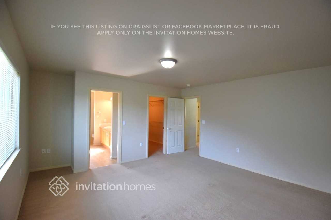 3381 S 283rd Ln - Photo 3 of 6
