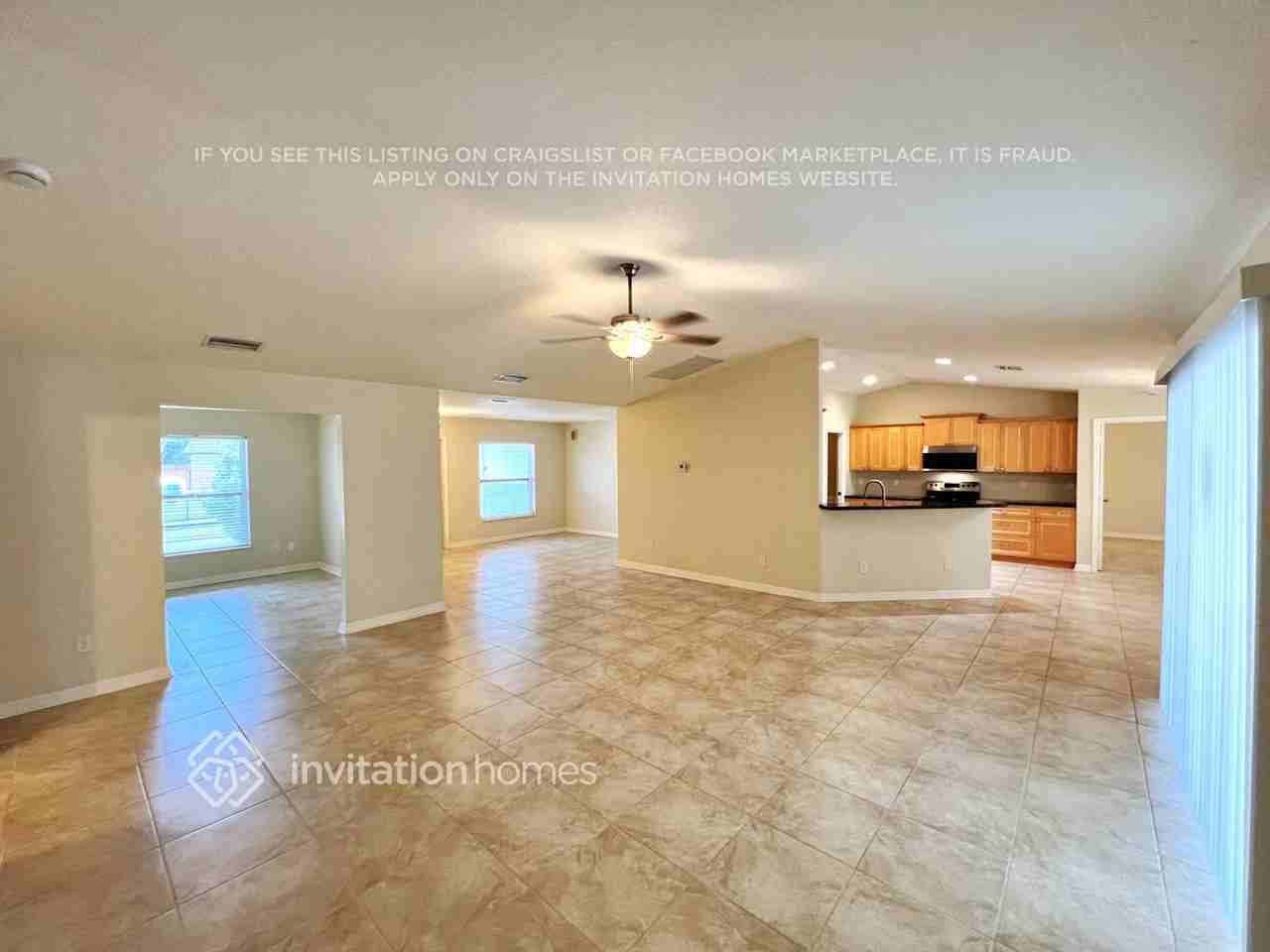 833 Se Lansdowne Ave - Photo 3 of 11