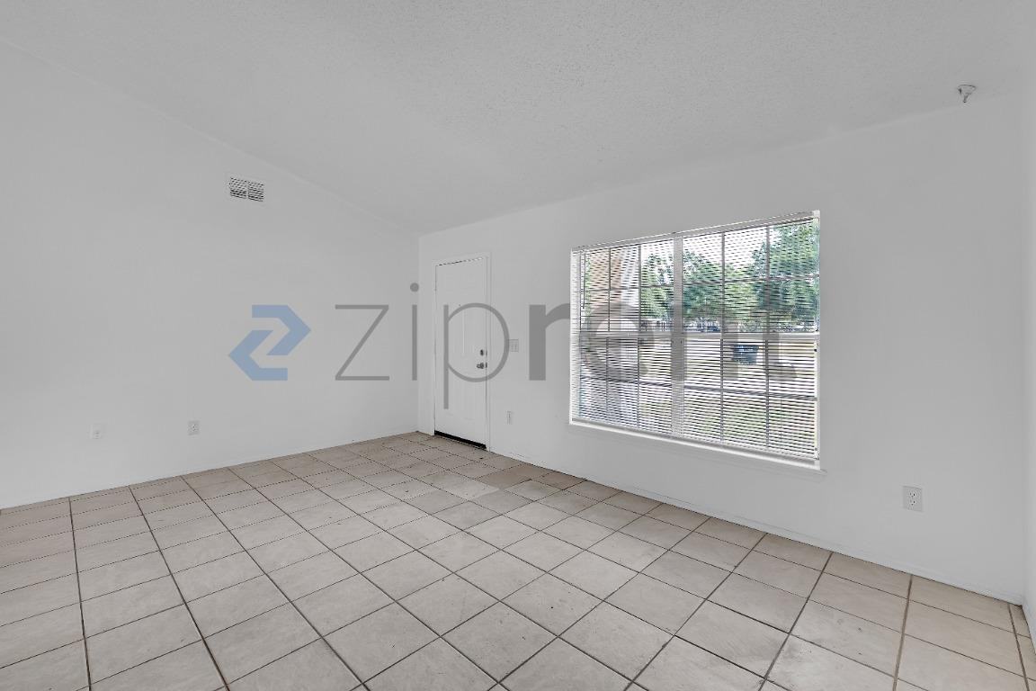5131 Kati Lynn Dr - Photo 6 of 26