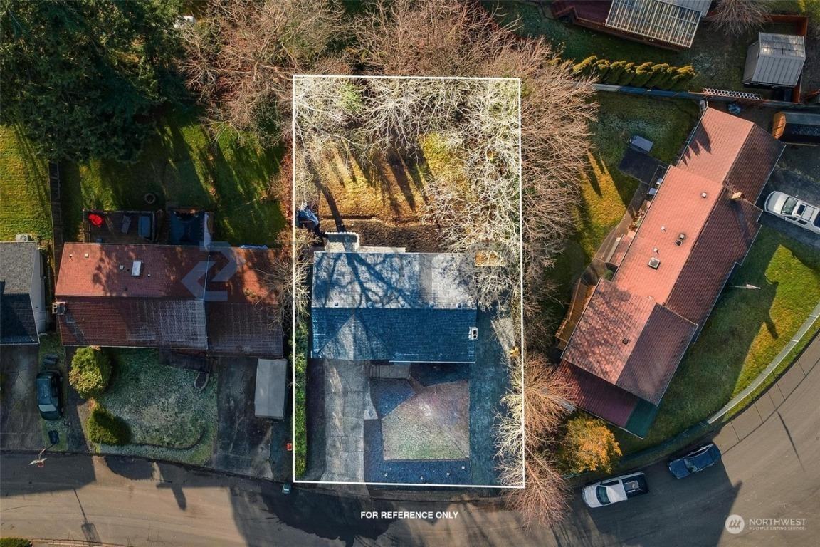 302 225th St Sw - Photo 4 of 36