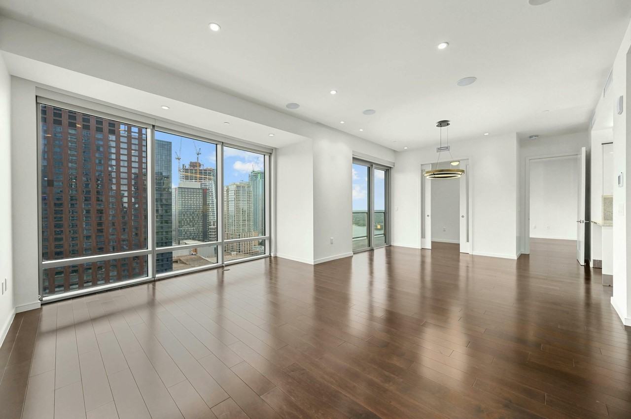 200 S Congress Ave #24B