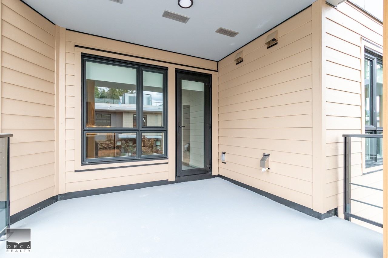 3220 Connaught Cres - Photo 6 of 10