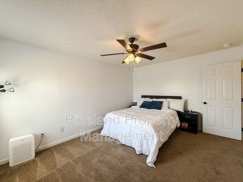 815 Zapata Ln - Photo 3 of 19
