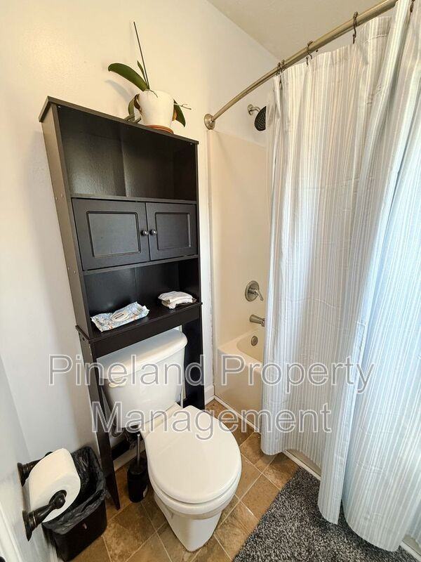815 Zapata Ln - Photo 5 of 19