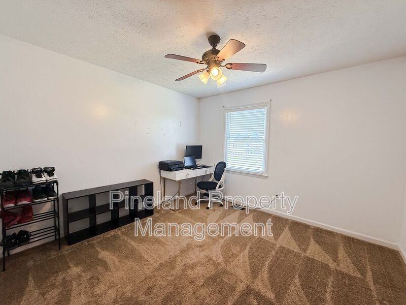 815 Zapata Ln - Photo 6 of 19