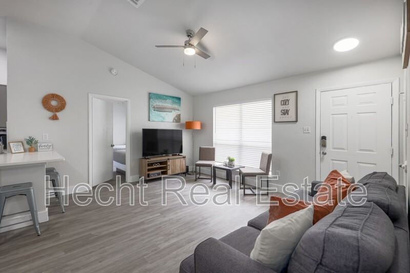 2308 Fuzz Fairway - Photo 5 of 31