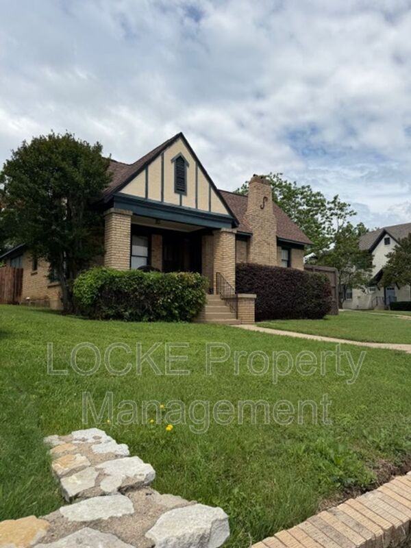 2600 Lubbock Ave - Photo 2 of 25