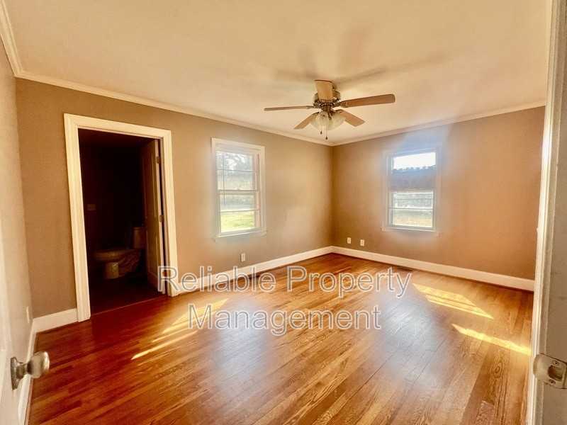 1638 Evans Rd - Photo 7 of 10