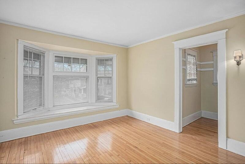 414 Paris Ave Se - Photo 3 of 16
