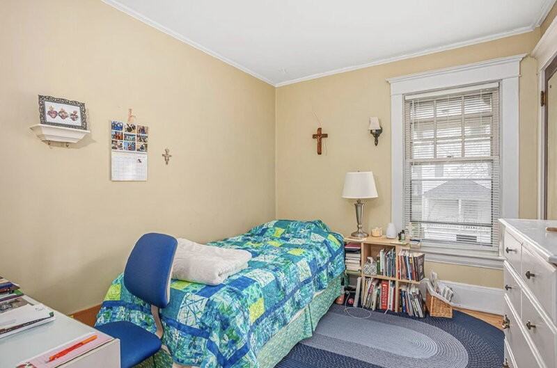 414 Paris Ave Se - Photo 5 of 16