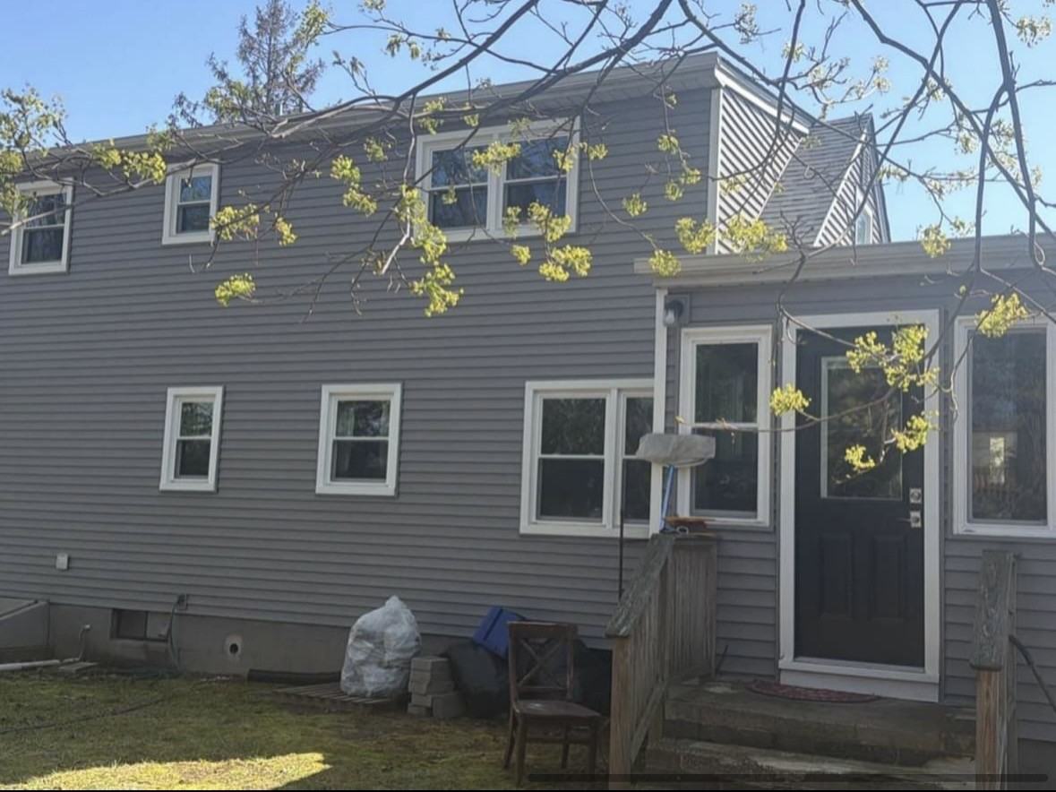 44 Pinetree Drive - Photo 2 of 3