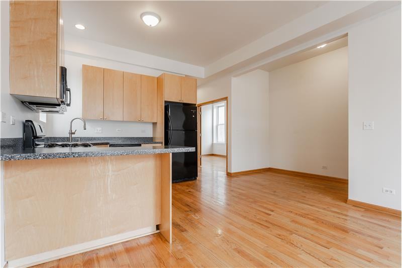 1822 N Campbell Ave #2F - Photo 5 of 15