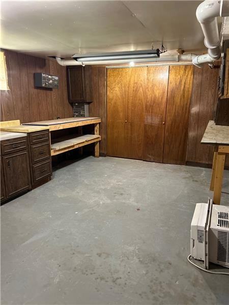 180 Church St - Photo 3 of 15