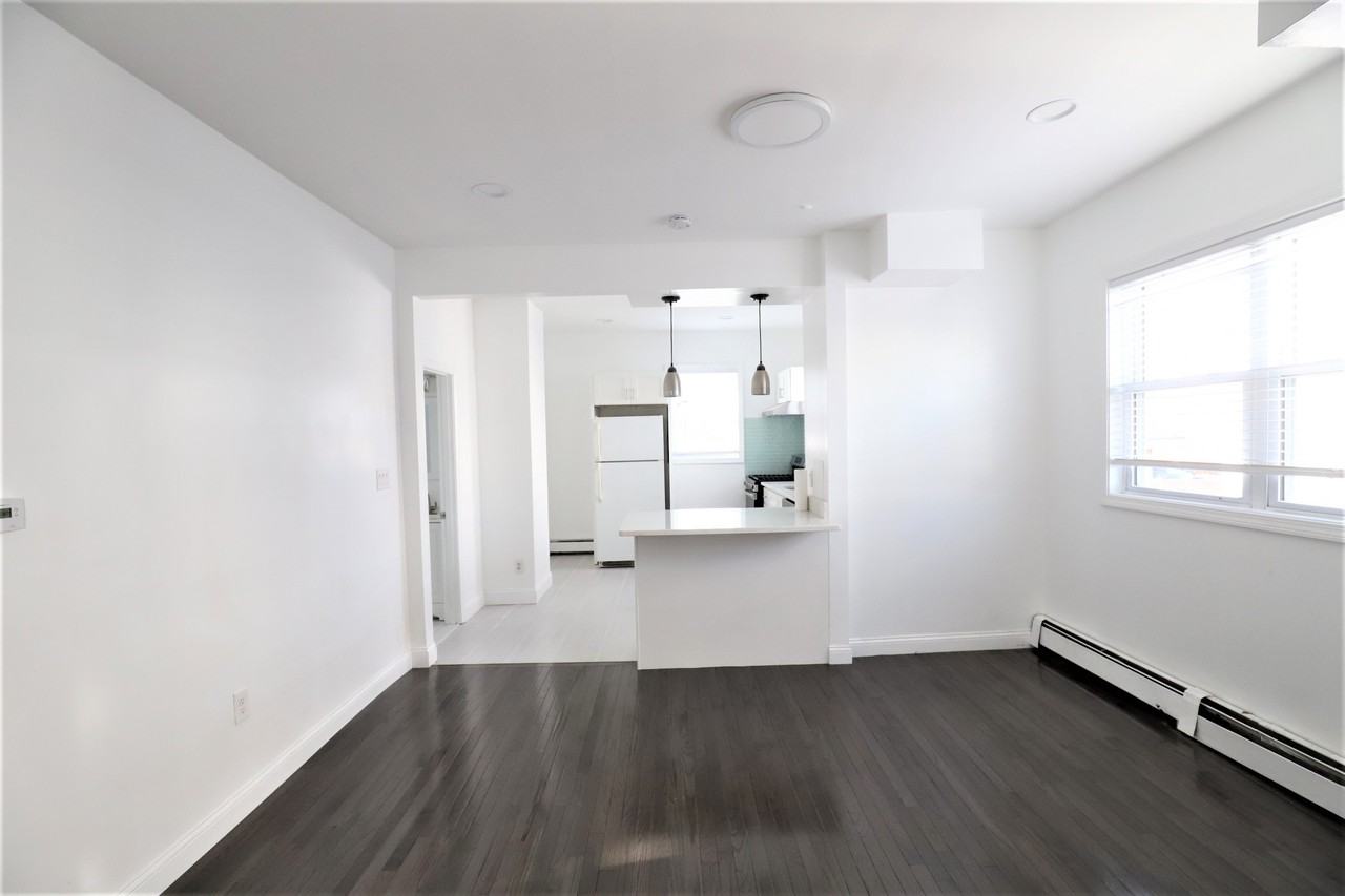 96 Washington St #1 - Photo 4 of 9