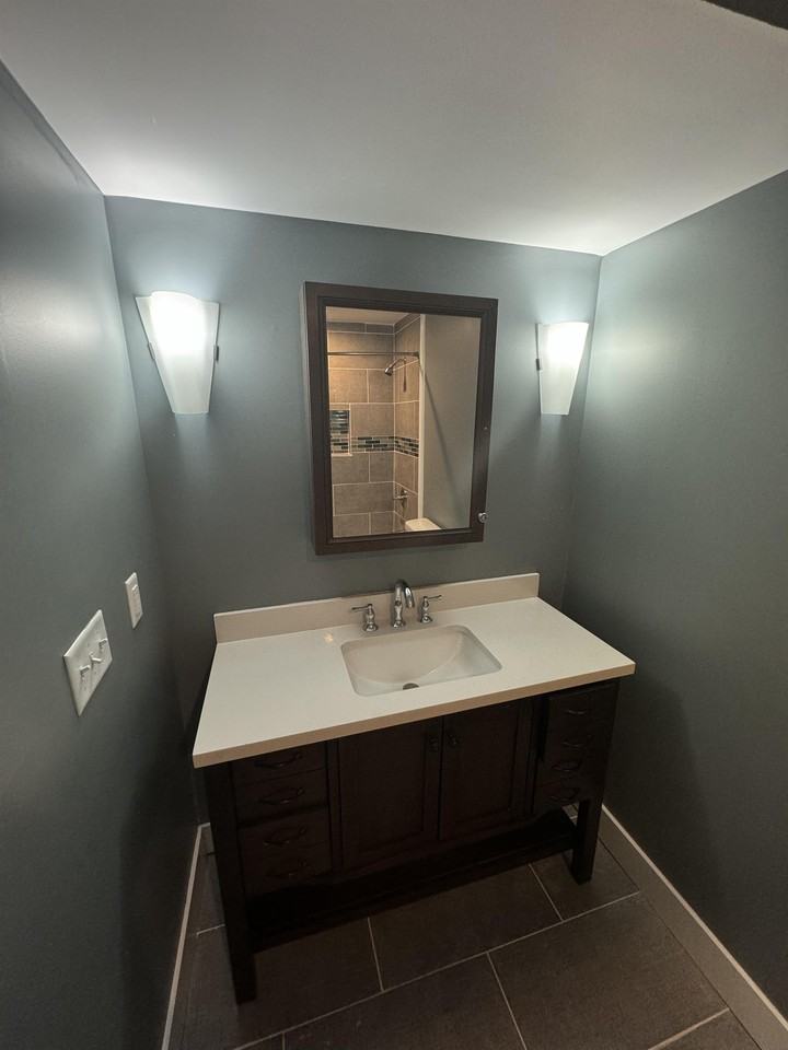 3434 Capitol - Photo 3 of 11