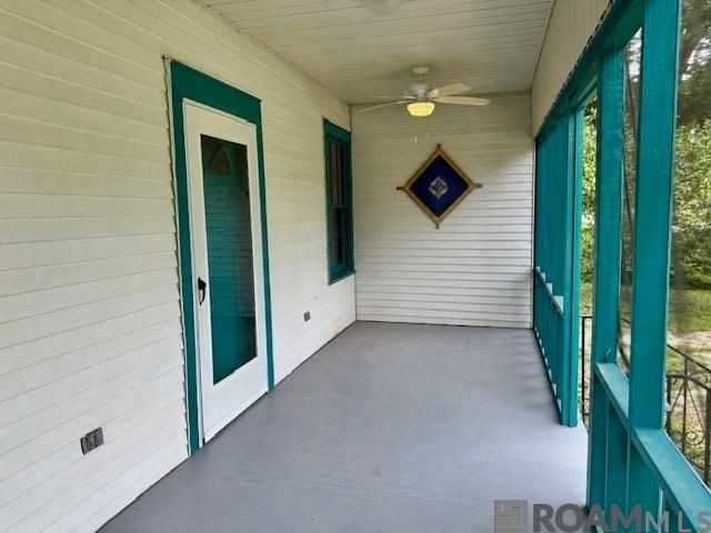 1522 Stephens Ave - Photo 2 of 16