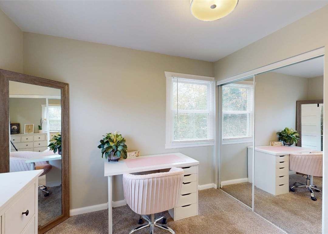1429 Nicholson St - Photo 7 of 16