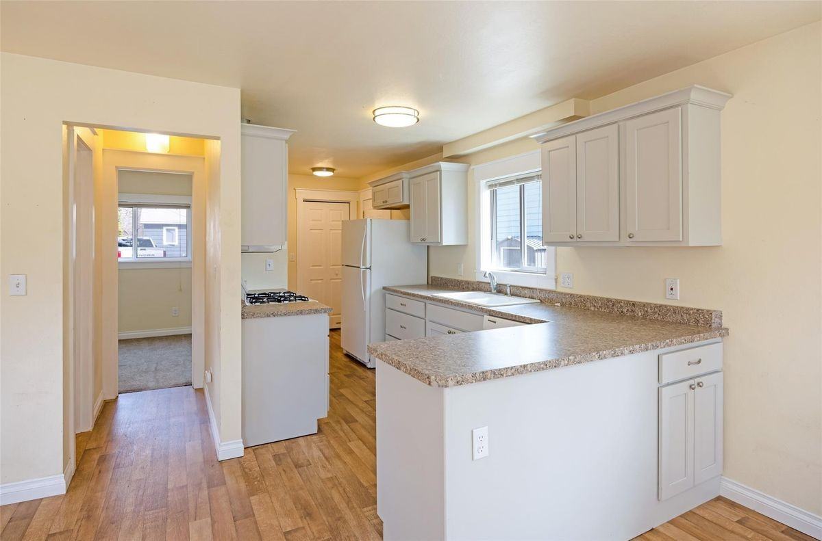 202 North Ave W - Photo 4 of 9
