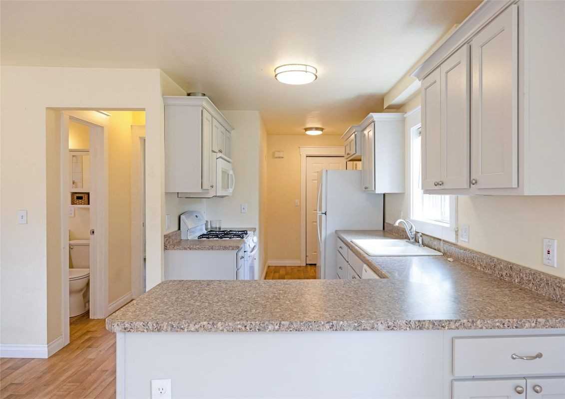 202 North Ave W - Photo 5 of 9