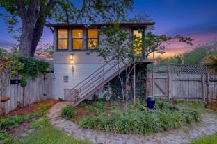 526 W Lynwood Ave - Photo 1 of 1