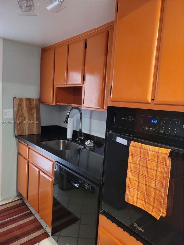 1750 E Las Olas Blvd ##402 - Photo 3 of 7