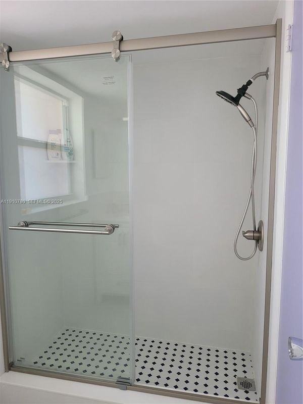 1750 E Las Olas Blvd ##402 - Photo 6 of 7