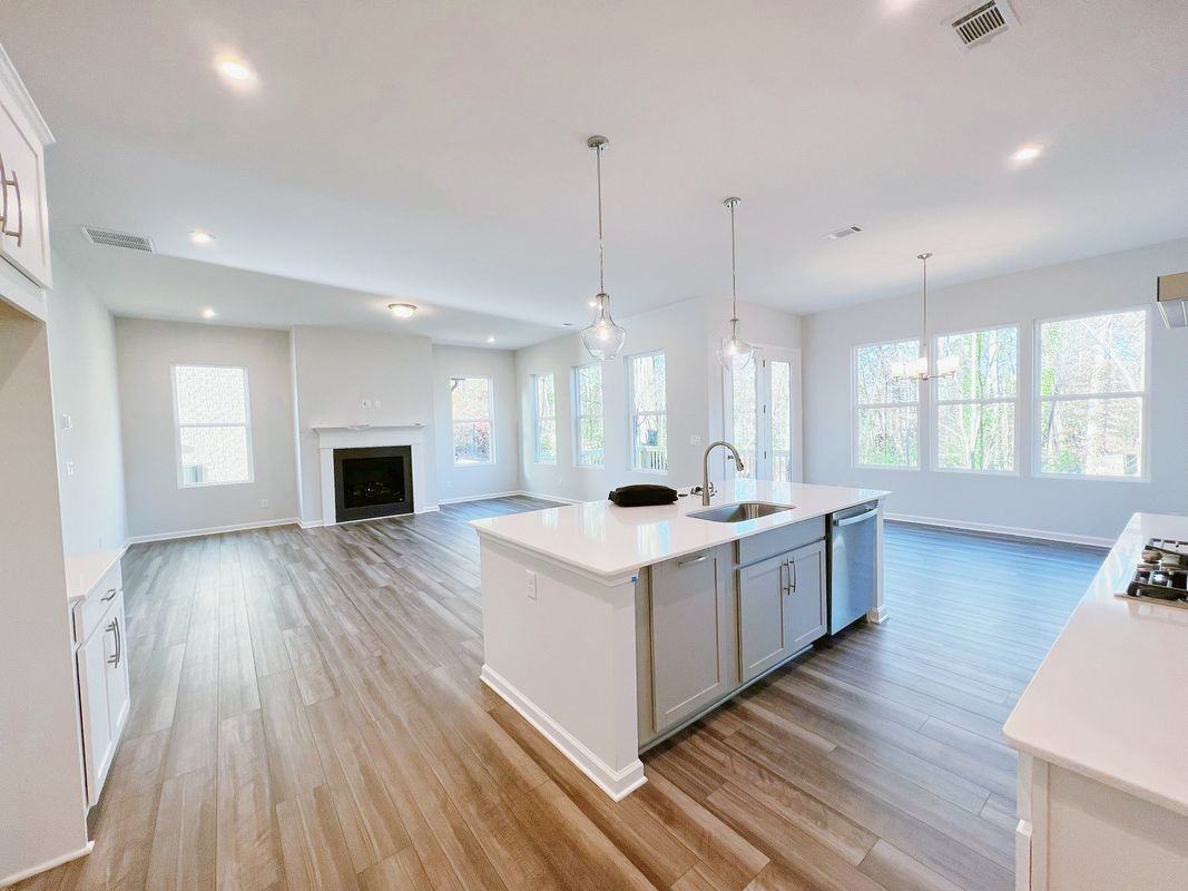 2475 Whistler Way Ne - Photo 6 of 24